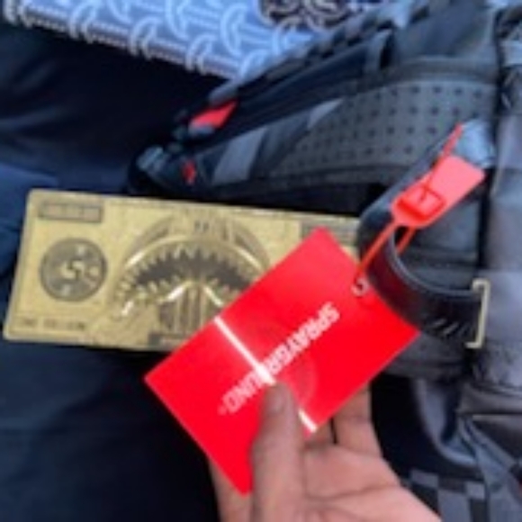 Sprayground backpack - Picture 2 of 5